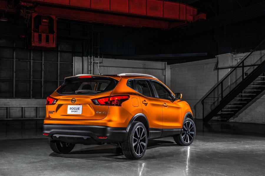  Nissan Rogue Sport 2017 года  (фото 5 из 71)